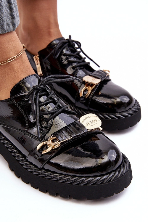 Damskie Lakierowane Półbuty D&A MR870-81 Czarne