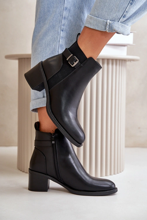 Botki Damskie Ocieplane Na Słupku Z Klamrą Czarne Nevillira