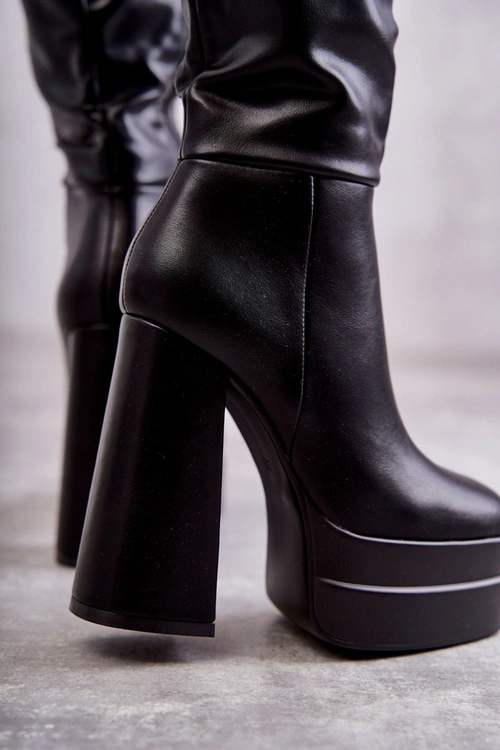 Modne Skórzane Kozaki Na Masywnym Obcasie Czarne Meggie
