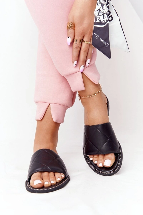 Skórzane Klapki Z Pikowaniem Nicole 2650 Czarne