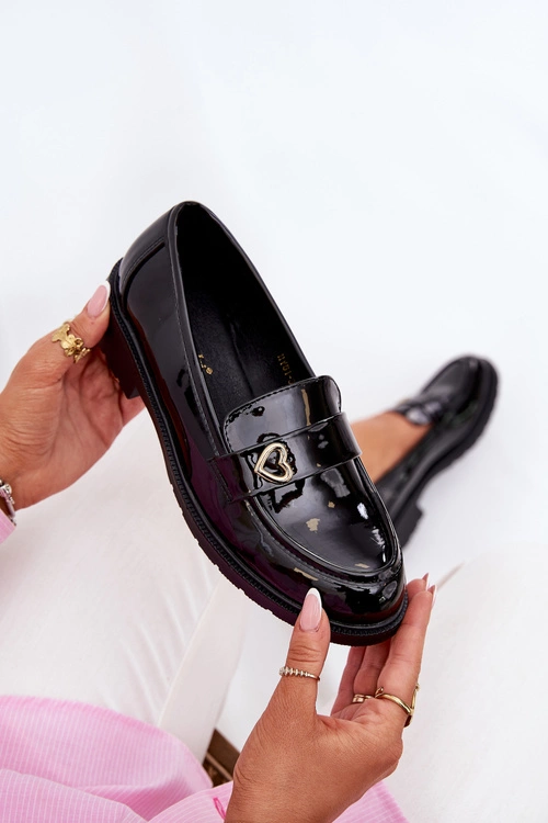 Lakierowane Mokasyny Damskie Z Serduszkiem S.Barski HY51-379 Czarne