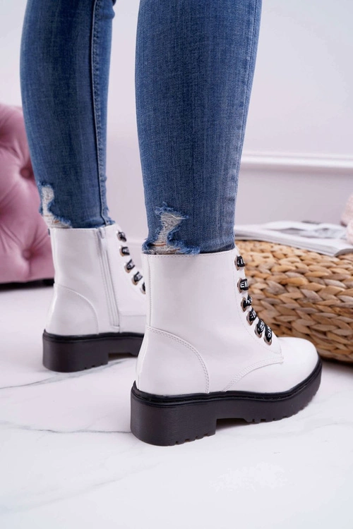 Botki Damskie Płaski Obcas Glany Lakierowane Białe Sergio Leone TR726