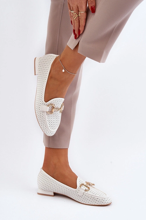 Mokasyny Damskie Na Płaskim Obcasie Z Ozdobą Białe Iluvana