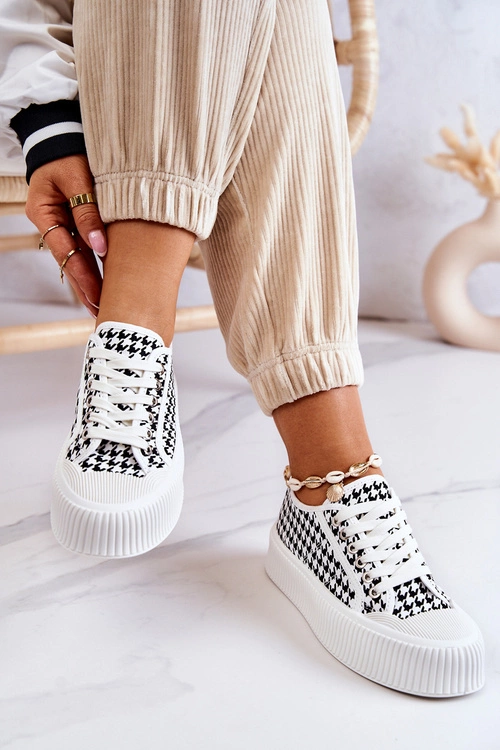 Niskie Trampki Na Platformie Biało-Czarne Mischa