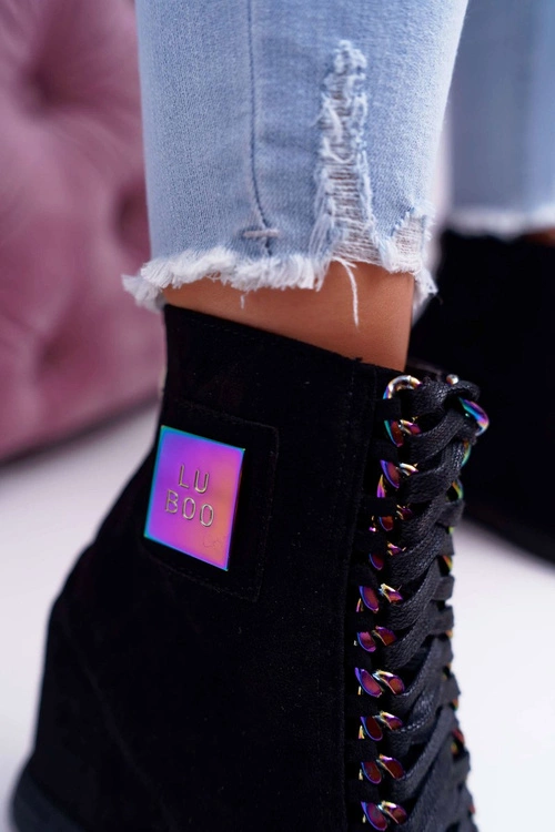 Sneakersy Damskie Lu Boo Czarne Zamszowe z Opalizującymi Łańcuchami Monica