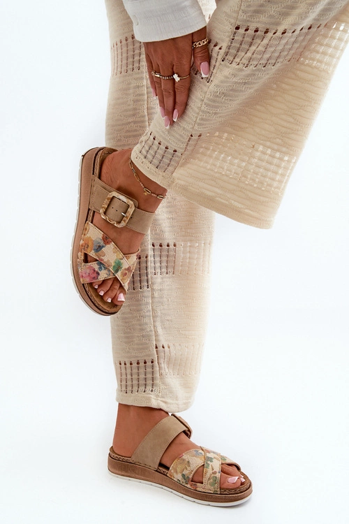 Wygodne Klapki Damskie Z Klamrą W Kwiaty Inblu GS000051 Brązowe