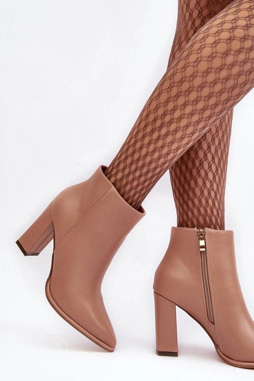 Skórzane Botki Damskie Na Słupku Beżowe Saitana