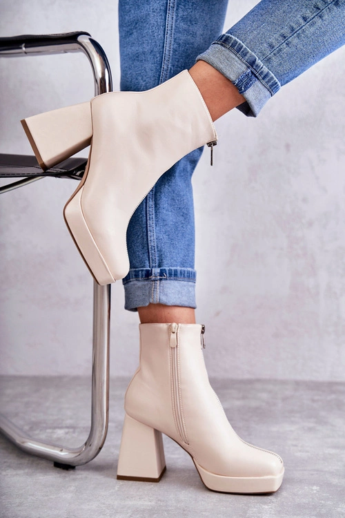 Damskie Botki Na Masywnym Obcasie Z Suwakiem Beżowe Carrera