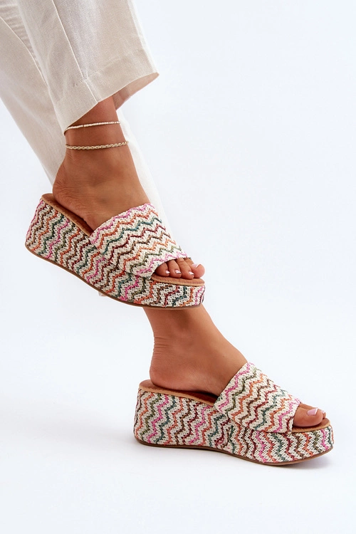 Damskie Klapki Na Koturnie Białe Vanarila