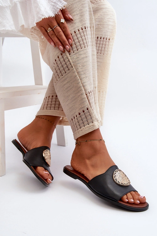 Zazoo 2938 Skórzane Klapki Na Płaskim Obcasie Z Ozdobą Czarne