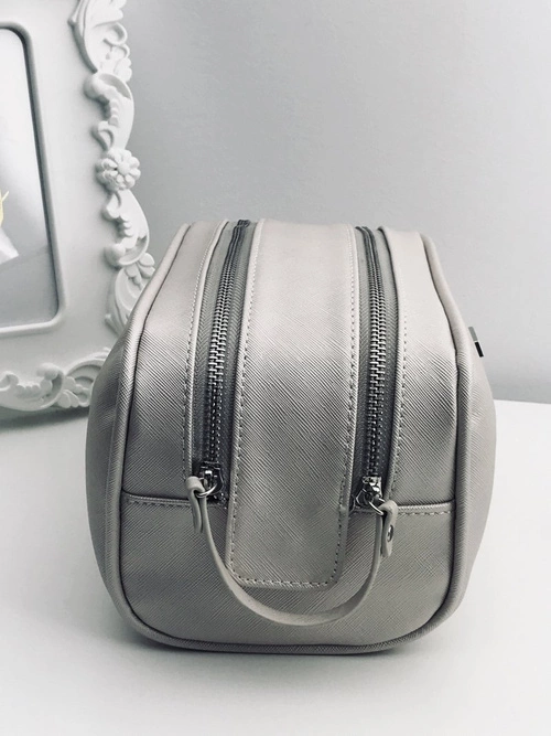 NOBO Beżowa Kosmetyczka