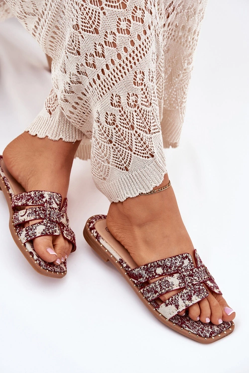 Zdobione Klapki Na Płaskim Obcasie Bordowe Anniles