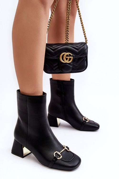 Botki Na Obcasie Z Ozdobą Czarne Adinah