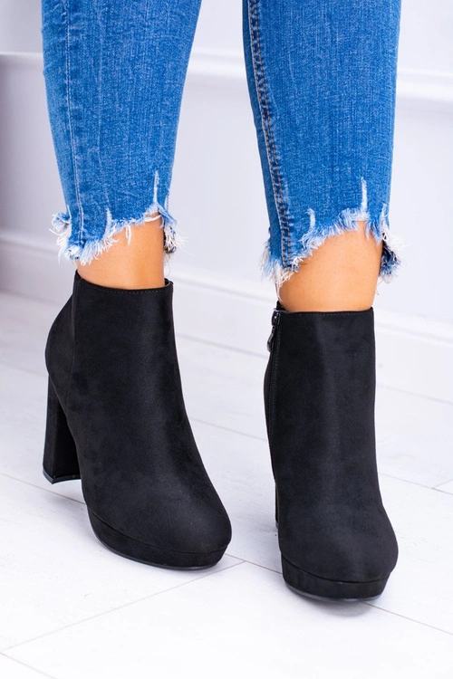 Czarne Nubukowe Botki na Słupku Emoretto