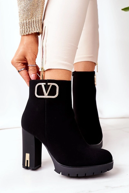 Ocieplane Botki Na Słupku Czarne Wonderful