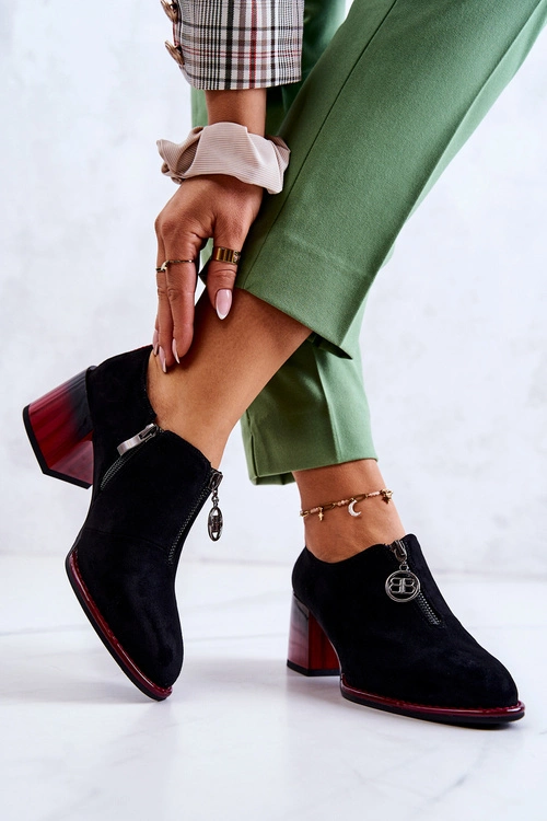 Zamszowe Modne Półbuty Na Słupku Czarno-Czerwone Lorena