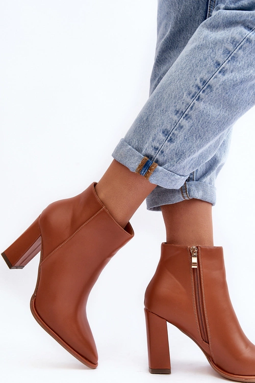 Skórzane Botki Damskie Na Słupku Brązowe Saitana