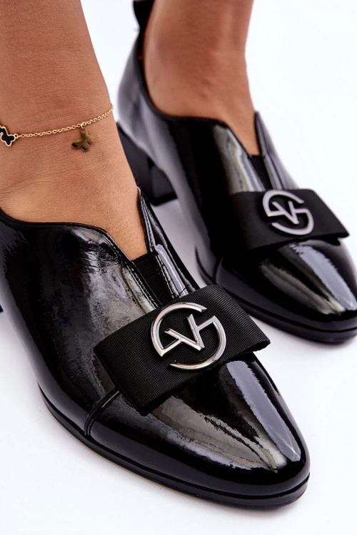 Lakierowane Półbuty Na Obcasie Z Ozdobą Czarne Elosa