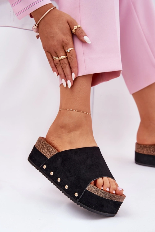 Klapki Damskie Na Masywnej Platformie Eko Zamszowe Czarne Vinnibe