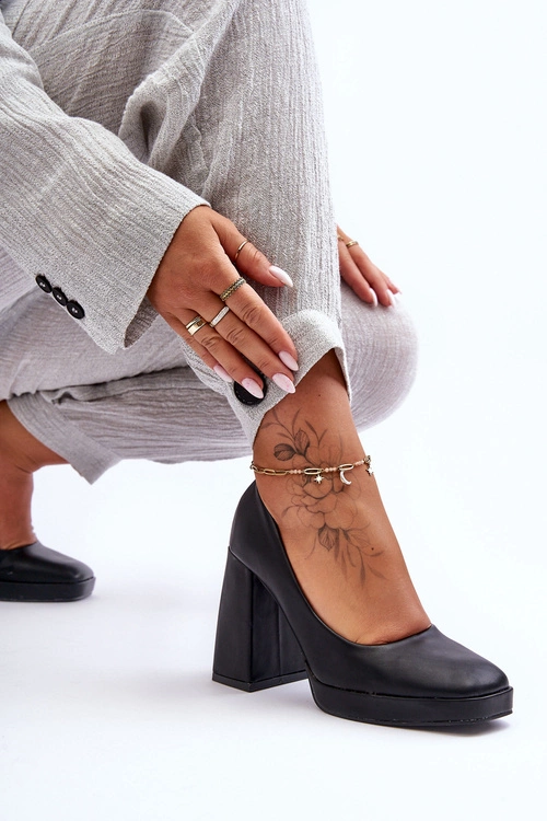 Skórzane Czółenka Na Masywnym Obcasie Czarne Rosalia