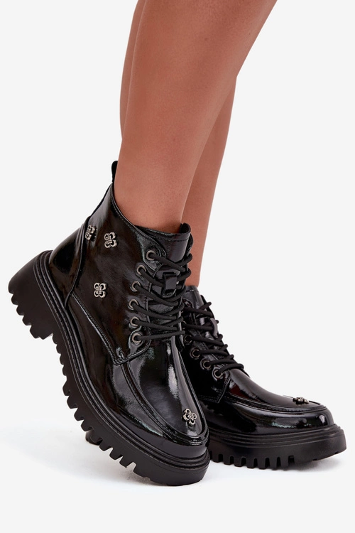 Skórzane Ocieplane Botki Damskie Z Ozdobami Lakierowane Artiker 57C0345 Czarne