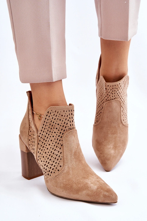 Modne Zamszowe Ażurowe Botki Na Obcasie Beżowe Genevi