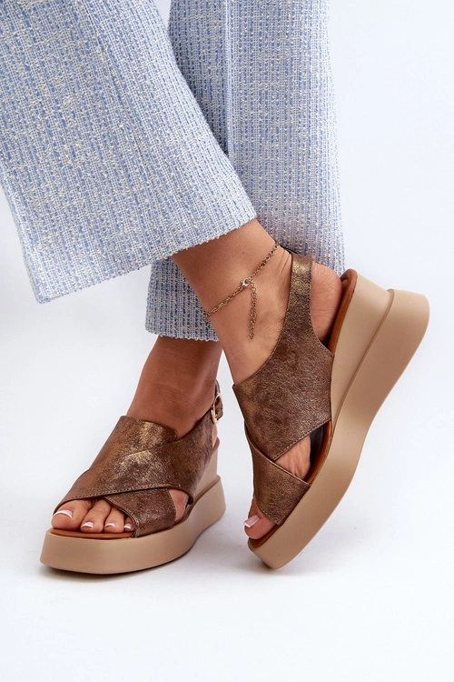 Sandały Damskie Z Eko Skóry Na Platformie I Koturnie Miedziane Vaiara